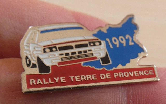 RARE PETIT PIN'S VOITURE RALLYE LANCIA DELTA HF INTEGRALE TEAM TGO