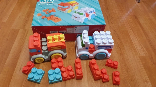 KID CONNECTION BLOCKS Vehicles Playset 28 Pieces lights and sounds