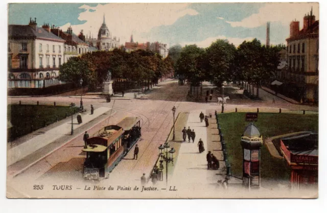 TOURS - Indre & Loire- CPA 37 - la place du Palais de Justice - tramway