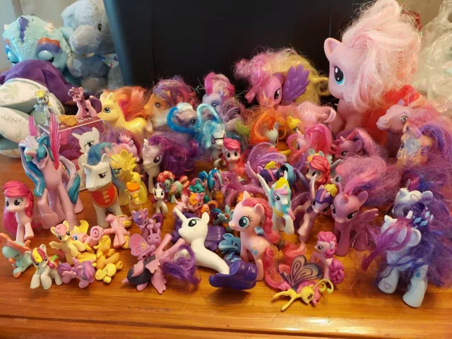 Assorted Lot My Little Ponies Some Older Most 2000s Minis