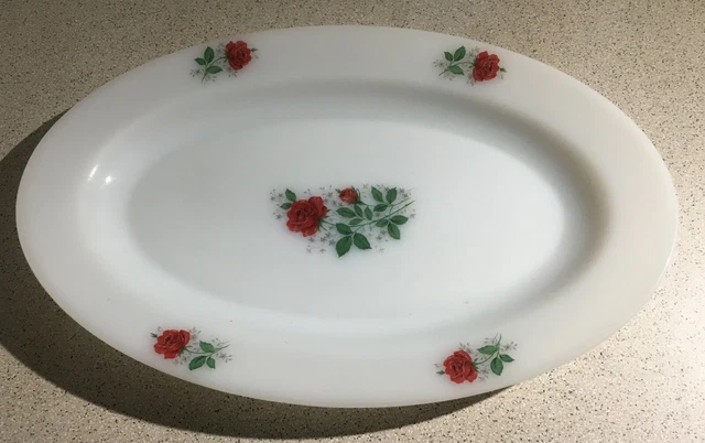 Plat De Service Ovale Arcopal Vintage - Motifs Roses Rouges - Fabrication Française
