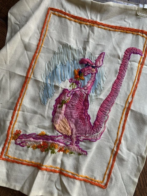 Crewel canguro vintage