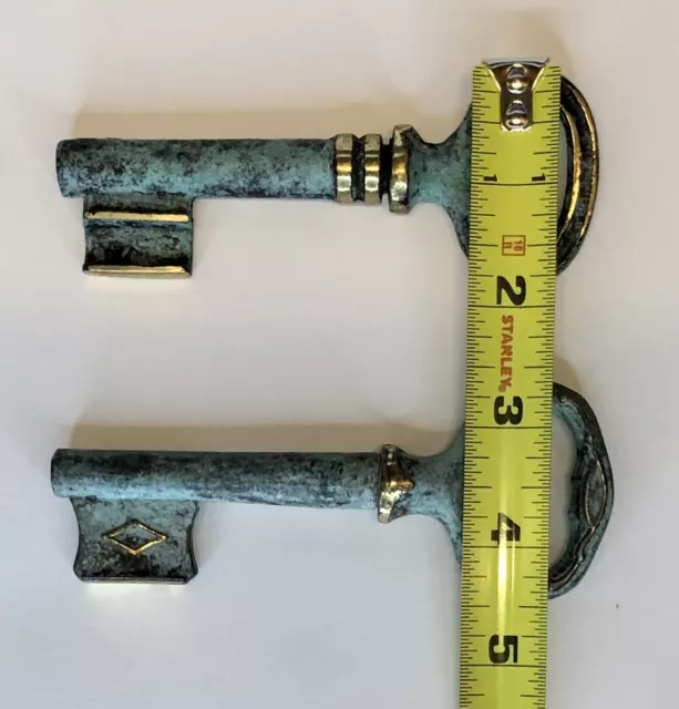Lot Of 2 Vintage Brass Skeleton Key Corkscrew Bottle Opener’s Read Description 3