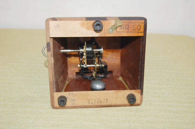 Excellent État.ancien Métronome En Bois . Maelzel .Paquet .Mecanique.fonctionne 7