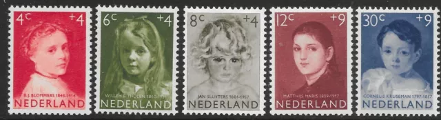 Netherlands Sg857/61 1957 Child Welfare Set Mtd Mint