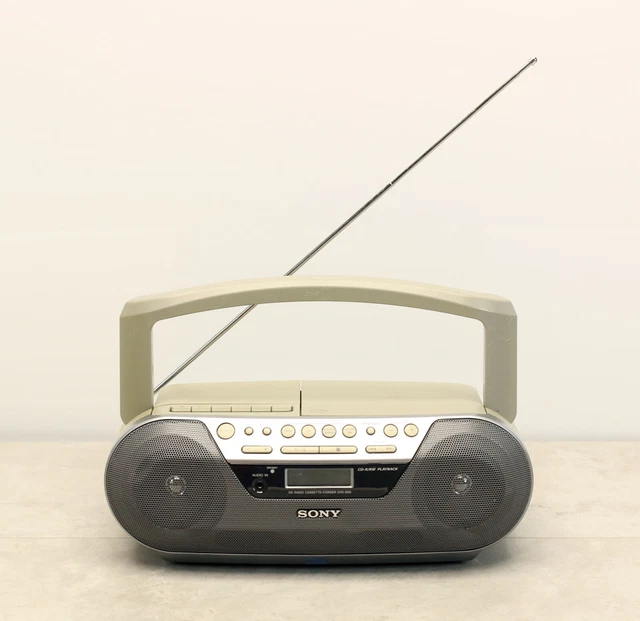 SONY CFDS05 STEREO CD Radio Cassette Recorder / Boombox / Stereoanlage