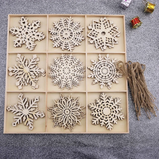 27 Stücke aus Holz Schneeflocke Christbaumschmuck Baumschmuck mit Saiten Set