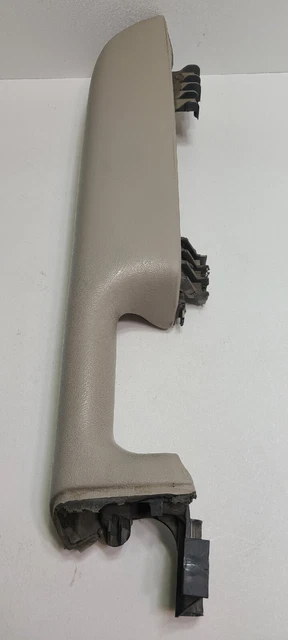 Tahoe Silverado Escalade Yukon Sierra Driver Left Door Pull Armrest Shale 99-02