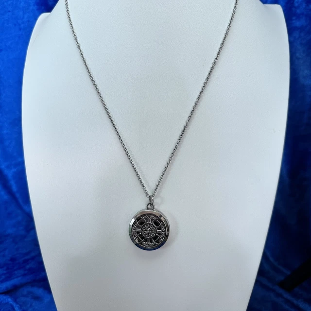 VTG Silver Tone Chain Necklace With Celtic Style Locket Pendant Costume Jewelry VTG Silver Tone Chain Necklace With Celtic Style Locket Pendant Costume Jewelry