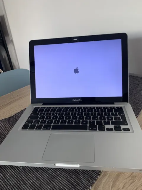 Apple MacBook Pro 13,3” Early 2011 / 2,3GHz i5 / 8HB RAM / A1278 / Webcam defekt