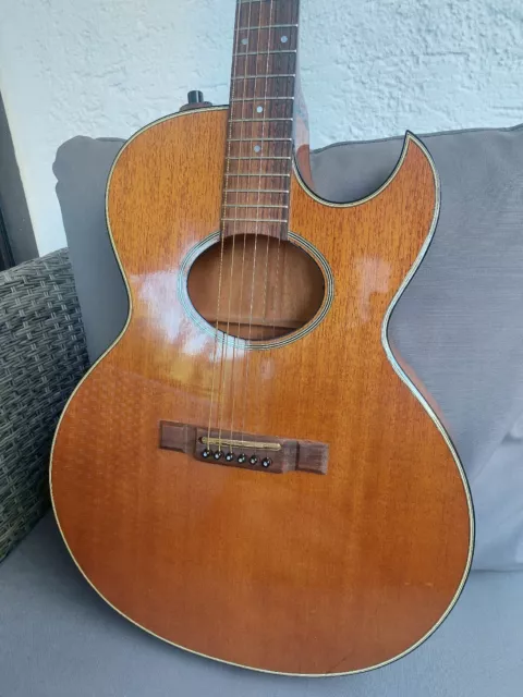 Washburn EA 40 Vintage Guitar From 1980