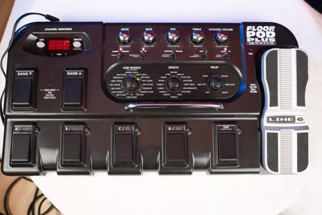 Line 6 Floor Pod Plus Effektpedal für e-Gitarre - wenig benutzt 3