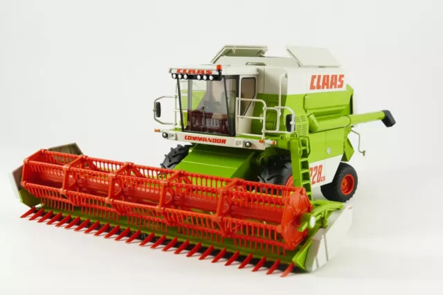 Claas Commandor 228CS op wielen