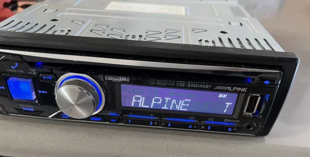 /Alpine CDE-SXM145BT CD In Dash Car Stereo Receiver 9.5/10 Condition