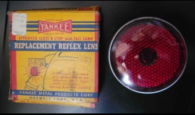 Vintage Yankee Auto Lamp Co. # 256 Reflex Lens Tail Light Red Glass with Bezel Vintage Yankee Auto Lamp Co. # 256 Reflex Lens Tail Light Red Glass with Bezel