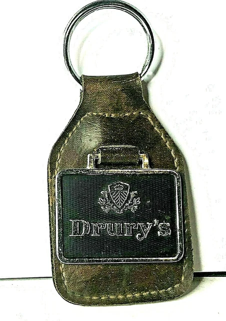 Vintage Drury's Whisky Advertising keyring vinyl & Metal 60 x 35 mm