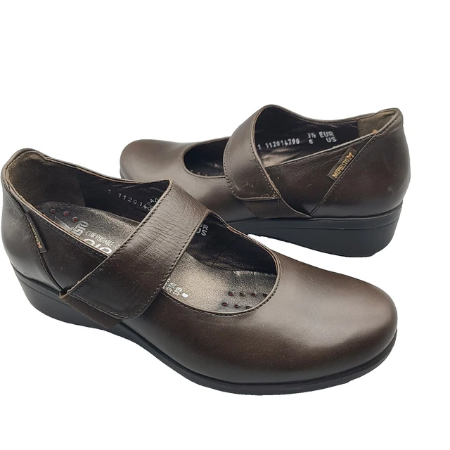 Clarks Wallabee GTX グレー 25.5cm Flats, Women's Shoes, Women, Clothing, Shoes & Accessories