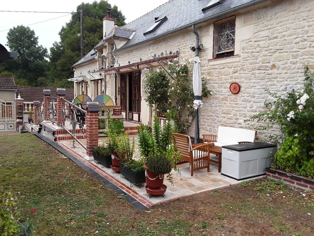Belle Proriete  Au Charme  Atypique En Bourgone 2