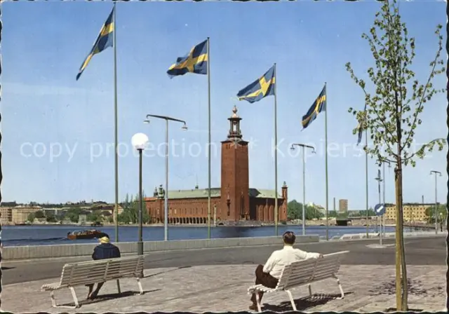 72482983 Stockholm Stadshuset fran Riddarholmen Rathaus Schwedische Flagge