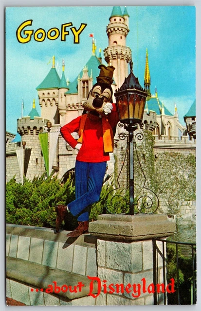 Postcard Disneyland Goofy pauses front of Sleeping Beauty Castle DT-35928-C P154