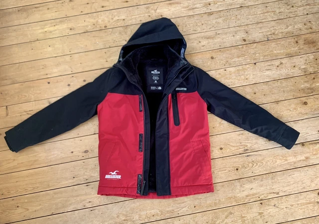 Hollister on sale red jacket