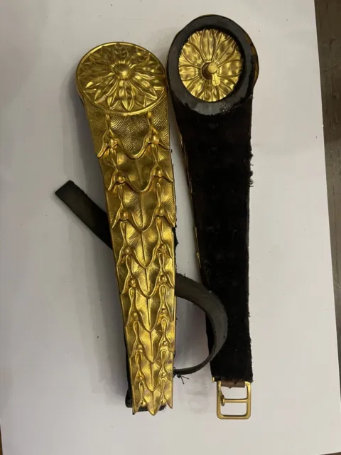 Rare paire de jugulaires pour casque d' Officier de Cuirassier, mod.72-74.France