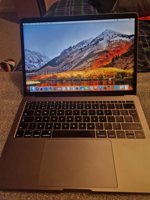 Apple MacBook Pro 13" i5 2,3 GHz 8 GB 128 GB 2017 computer portatile grigio siderale A1708. Pls Leggi