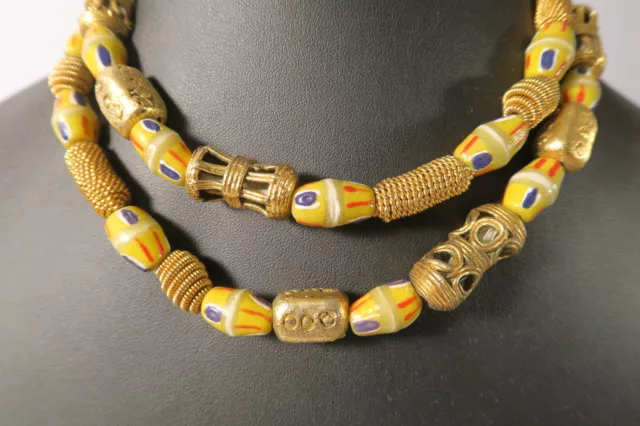 Schöne Ethno Kette FX51 Krobo Strang Ghana Recycling Glass Brass Beads