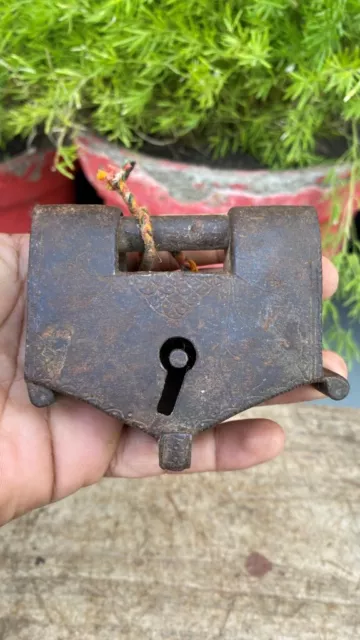 Collectible Old Time Rare Iron Hand Forged Lock With Key Strong Safety PadLock 3