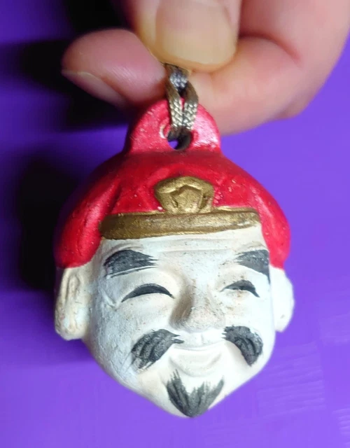 kleine Glocke aus Ton, aus Japan: "Amulett Glocke"