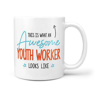 This Is What An Awesome YOUTH WORKER Looks Like Gifts Gift Mug