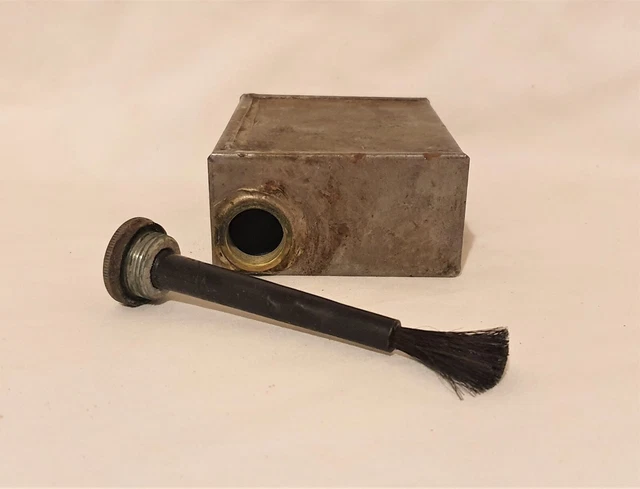 ORIGINAL WW1 WW2 British Army Oil Bottle MG Mk1 Vickers Lewis Machine ORIGINAL WW1 WW2 British Army Oil Bottle MG Mk1 Vickers Lewis Machine