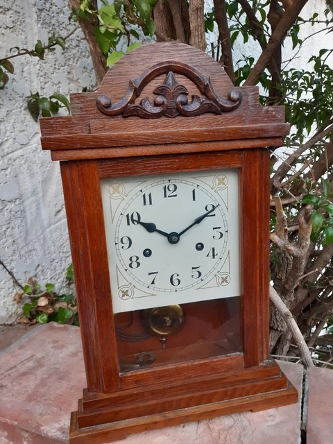 Pendule Carillon Seiko QXQ02KLH – Cadran Blanc, Bois Noir, Avec Pendule