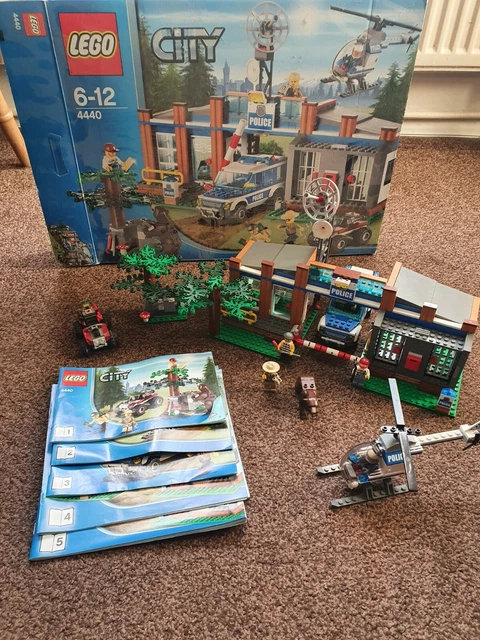 LEGO CITY 4440 Forest Police Station Complete With Box And Instructions ...