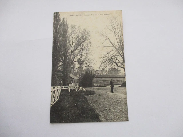 Cpa Orne 61 Le Haras Du Pin Cour Des Remises Et Petit Manege