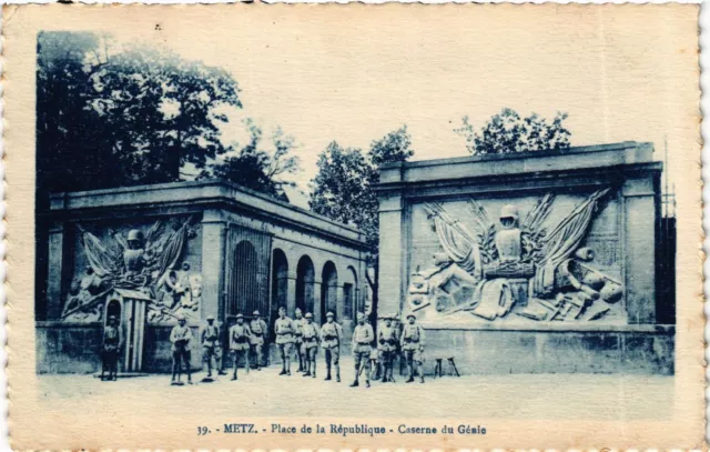 CPA METZ Place de la République Barracks of Engineering (984468)