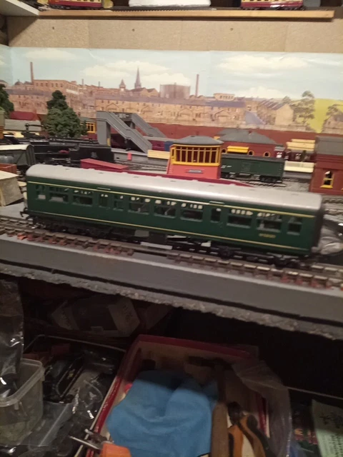 Hornby Railways OO gauge  Model Carriage R.334 Diesel Centre Car M 59120