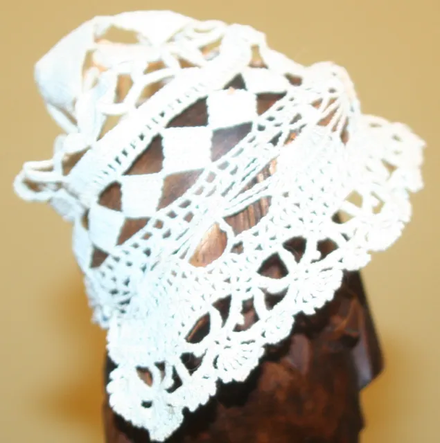 ANTIQUE  BABY OR DOLL HAND MADE CROCHET BONNET 1-GoRGeoUS!!!