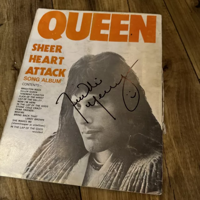 SIGNED Freddie Mercury / Queen Sheer Heart Attack 1975