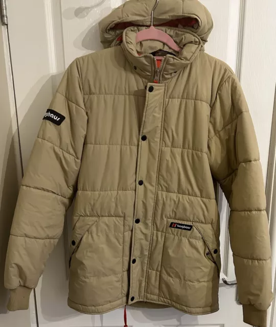 Berghaus Men’s Puffer Jacket, Cream Size XS With Removable Hood