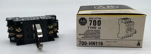 Allen Bradley 700-HN116 - 8 Blade Socket - Lot of 5