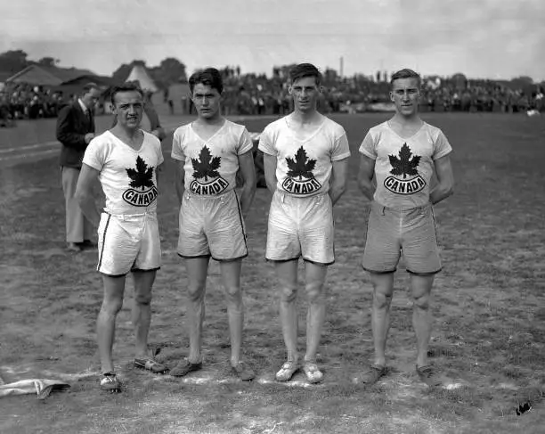 B. Little and others of Canadian Olympic team members 1928 OLD PHOTO