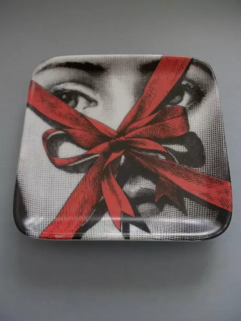 Piero Fornasetti Milano Porcelain Plate Tray Line Cavalieri Piero Fornasetti Milano Porcelain Plate Tray Line Cavalieri
