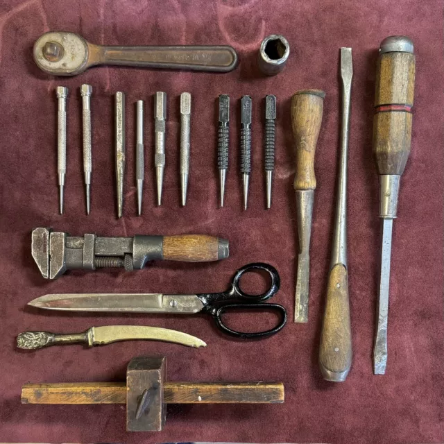 18 Pcs. 4lbs. Old TOOL Lot. Rusty, Antique, USED VARIETY. PLOMB, PROTO, & More