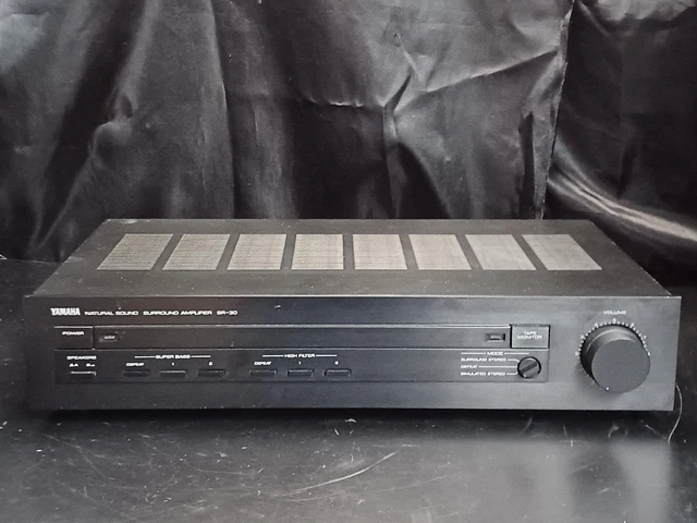 Amplificateur De Puissance Yamaha P1600 – 480W – Bon état – Japon