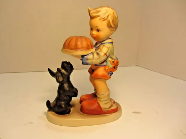 Goebel Hummel Figurine "BEGGING HIS SHARE" #9 TMK5 Boy with Cake and Scottie Dog