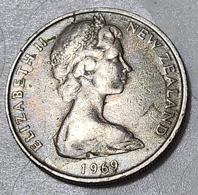 New Zealand 🇳🇿 Ten Cents / One Shilling Coin 1969 (Queen Elizabeth Ii)