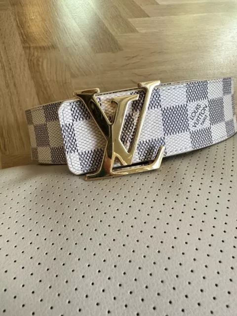 Louis Vuitton Monogram White Reverso 40mm Belt - White Belts, Accessories -  LOU334105
