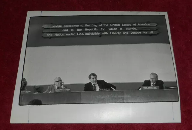 1982 Press Photo Bremerton Mayor Gene Nelson & Elected Officials At City Hall WA