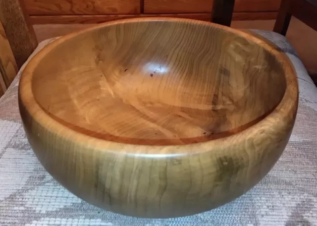 Big Vintage Exotic Wooden  Oregon Myrtlewood Hand Turned  Wood Bowl Signed